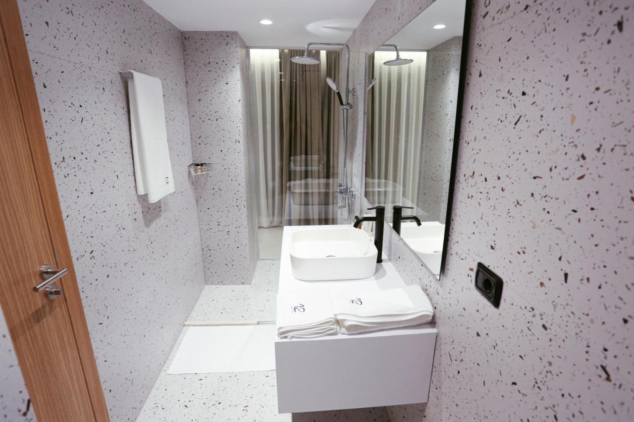 Hotel 12 Gjakova Екстериор снимка