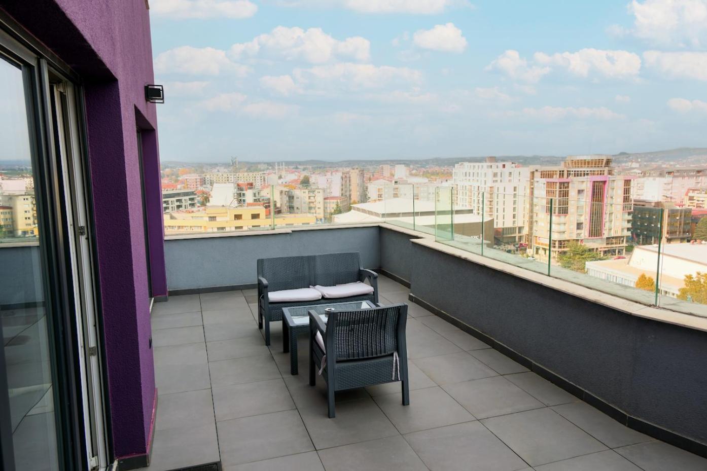 Hotel 12 Gjakova Екстериор снимка