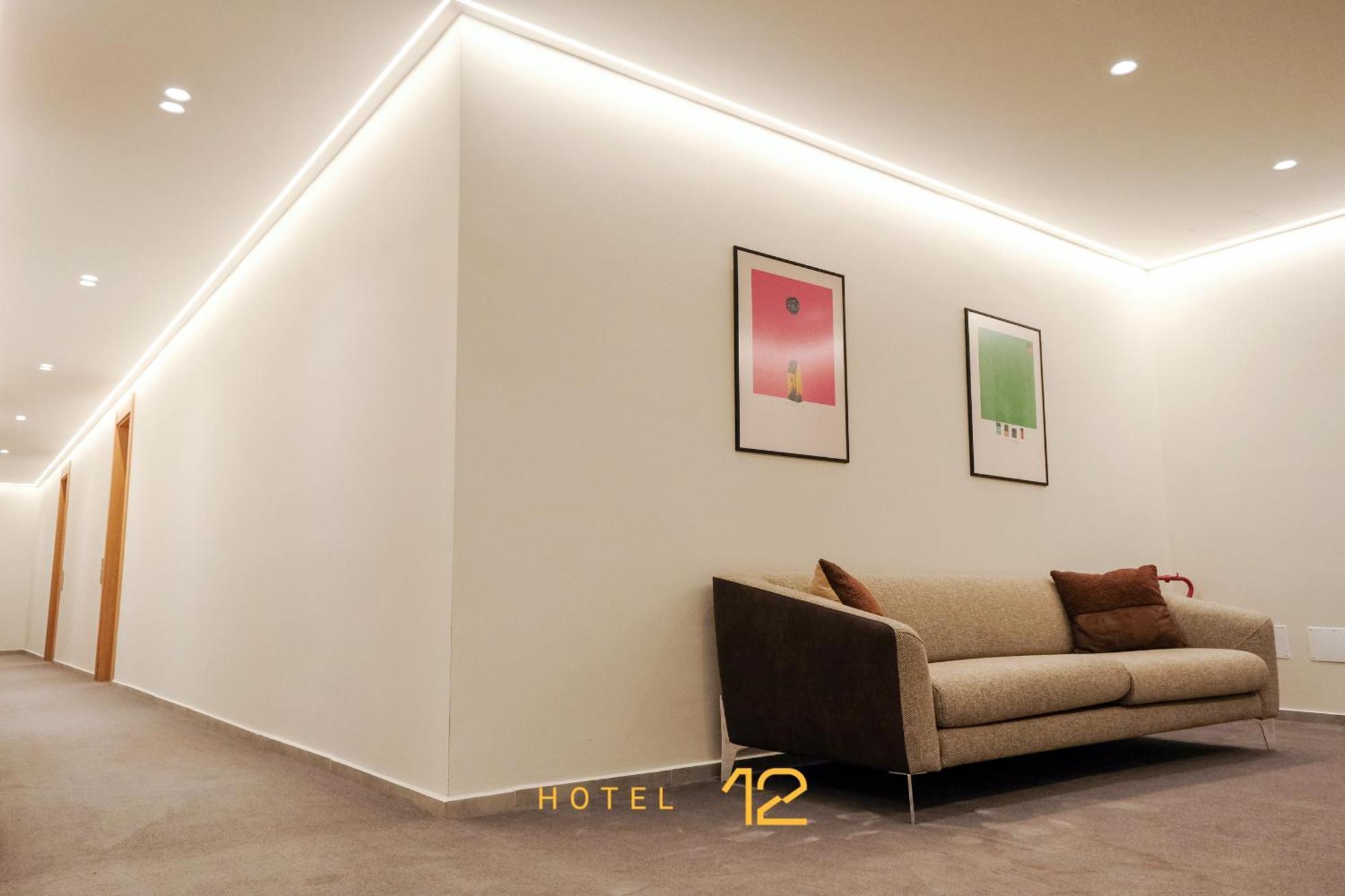Hotel 12 Gjakova Екстериор снимка
